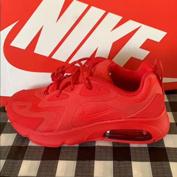 WOMEN'S NIKE AIR MAX 200 CASUAL SHOES - Picture 8 of 11